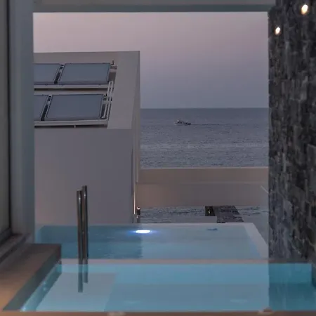 Zen Luxury & Suites, By Thinkvilla Βίλα