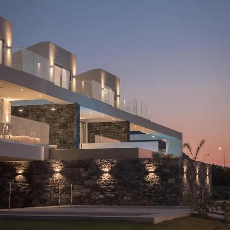 Zen Luxury & Suites, By Thinkvilla Βίλα *