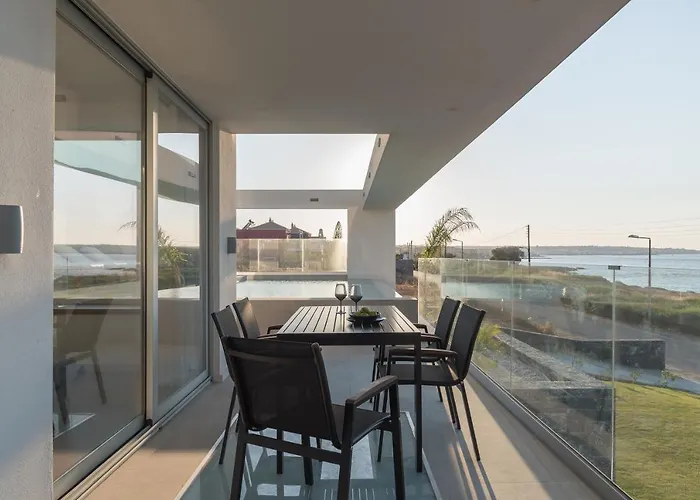 Villa Zen Luxury & Suites, By Thinkvilla *