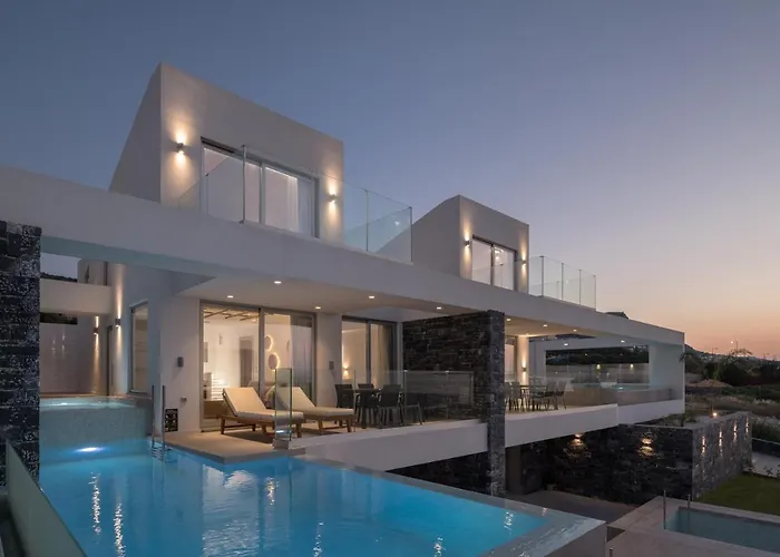 Villa Zen Luxury & Suites, By Thinkvilla Hersonissos (Crete)