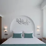 Zen Luxury & Suites, By Thinkvilla Willa Hersonissos (Crete)