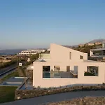Zen Luxury & Suites, By Thinkvilla Hersonissos (Crete)