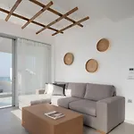 Zen Luxury & Suites, By Thinkvilla Hersonissos (Crete)