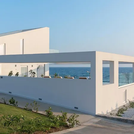 Villa Zen Luxury & Suites, By Thinkvilla *