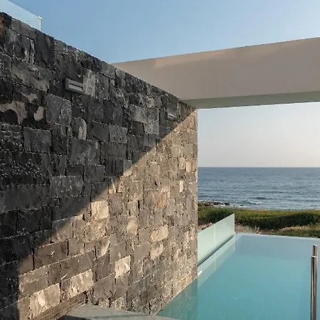 Zen Luxury & Suites, By Thinkvilla הרסוניסוס