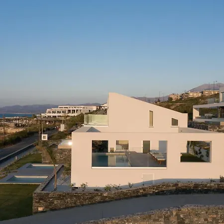Zen Luxury & Suites, By Thinkvilla Hersonissos (Crete)