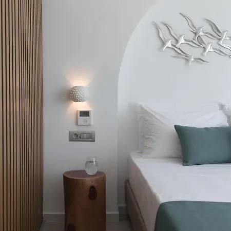 Zen Luxury & Suites, By Thinkvilla Hersonissos (Crete)