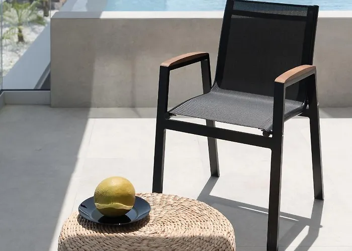 Βίλα Zen Luxury & Suites, By Thinkvilla *