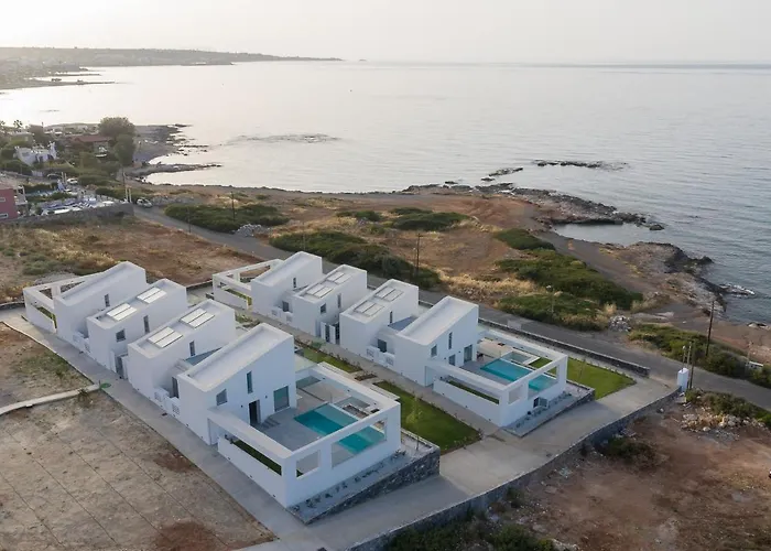 Zen Luxury & Suites, By Thinkvilla *