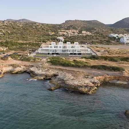 Zen Luxury & Suites, By Thinkvilla Βίλα *