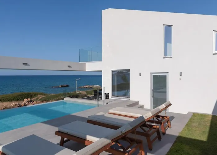 Willa Zen Luxury & Suites, By Thinkvilla Hersonissos (Crete)