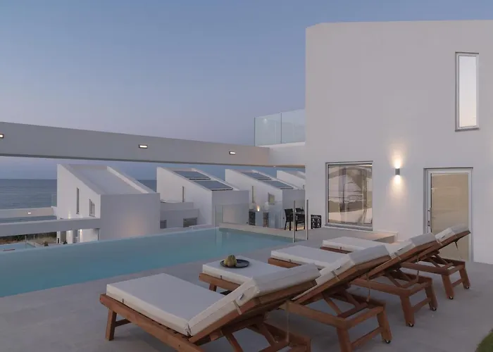 Zen Luxury & Suites, By Thinkvilla *