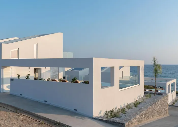 Willa Zen Luxury & Suites, By Thinkvilla *